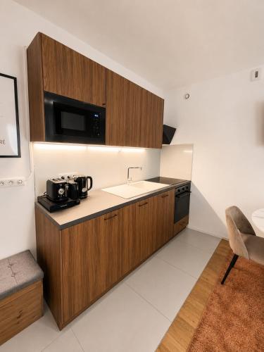 Exclusive Chic Stay! Live Next to the Eiffel Tower