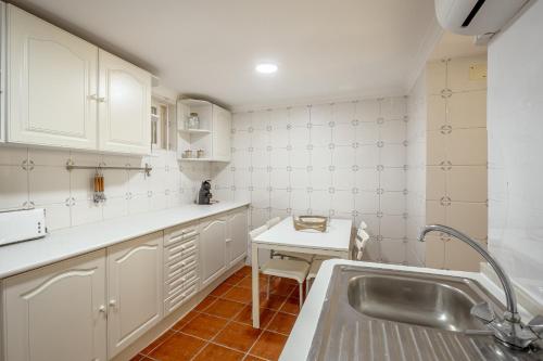 Santana Cosy by Homing