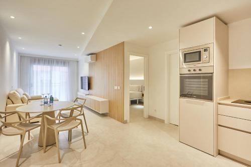 Silken Atlantis Playa - Holiday Homes