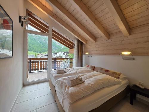 Chateau B41 Penthouse