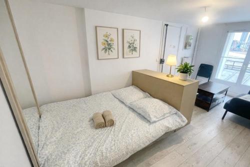 Cozy studio République