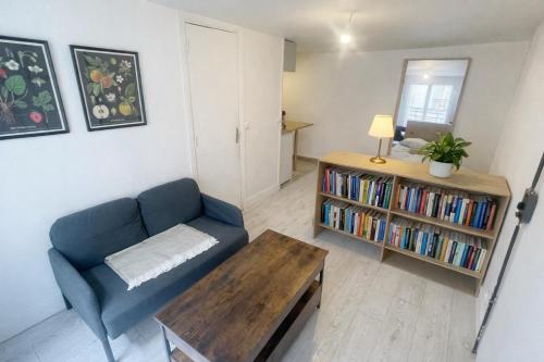 Cozy studio République