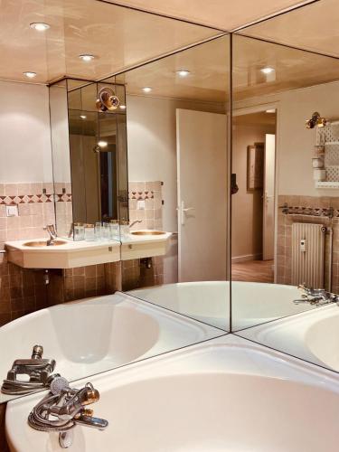 Provencal hideaway with garden, Aix-en-Provence historic center