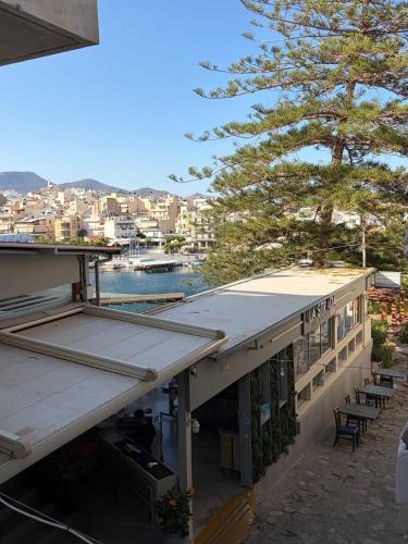 Caravel Lake Apts