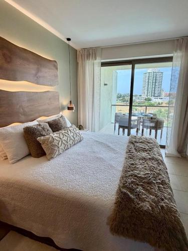 Apartamento Oasis com Piscina Perto da Praia
