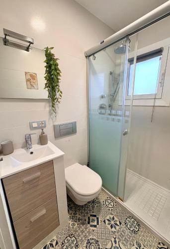 Apartamento con fabulosas vistas sobre la bahía de Roses- El Piset