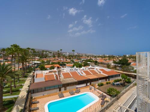 Penthouse Playa de Inglés near Yumbo with pool & parking