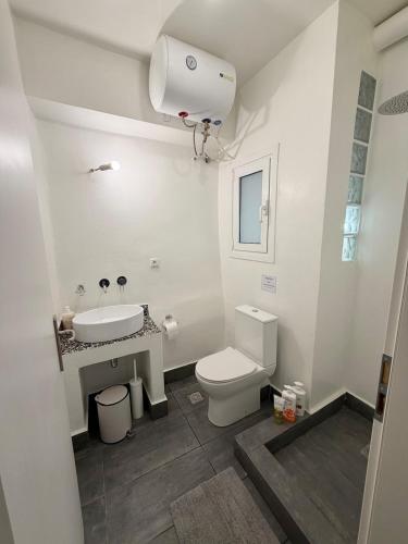 Cozy, Newly Renovated Studio in Central Athens