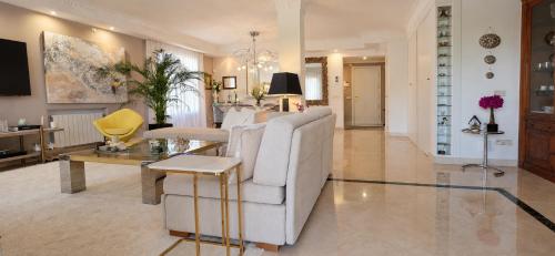 Elegant GOLDEN MILE Marbella