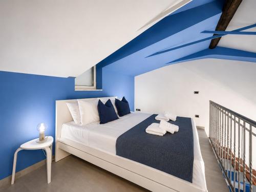 100 m from the sea, wifi, SmartTV, and close to the center