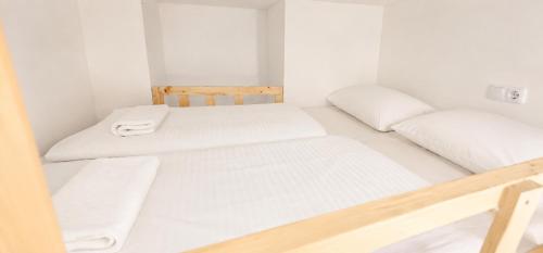 Small Cozy Loft Studio with small private Kitchenette and Shower