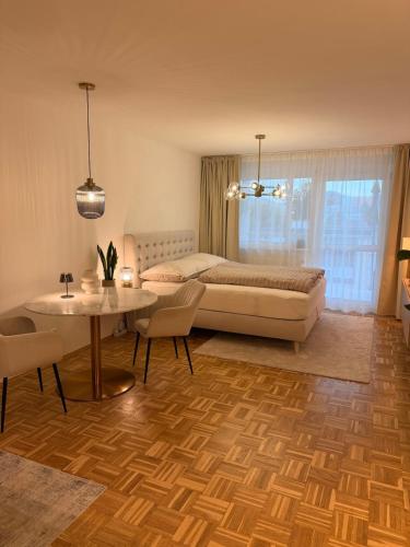Stylish apartment, Balcony, Schlossberg view