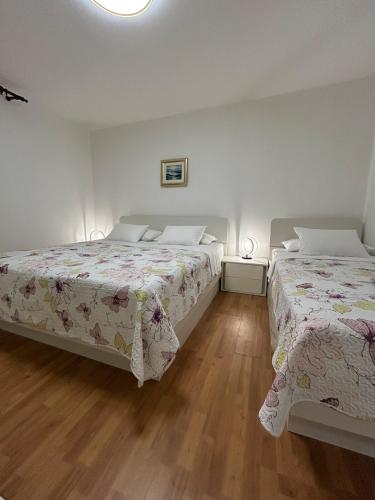 Rose New 2BR with Garden Patio in Lapad
