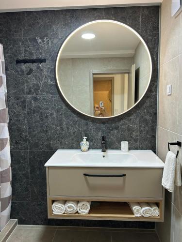 Rose New 2BR with Garden Patio in Lapad