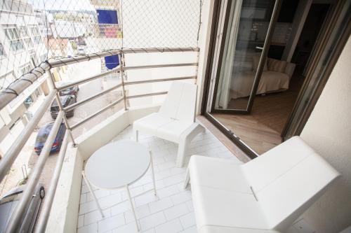 FLH Caparica By the Sea with Balcony