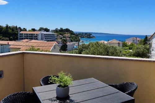 Apartments with swimming pool Banjol, Rab - 27138