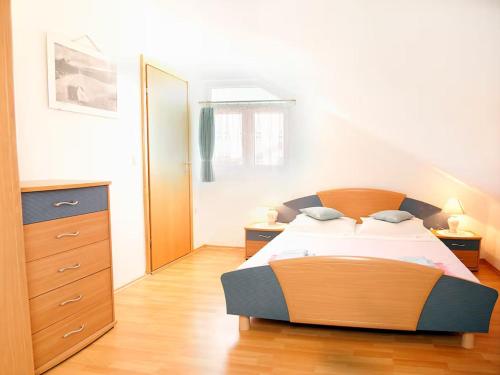Apartments Ad Astra - Two Bedroom Apartment with Terrace and Sea View