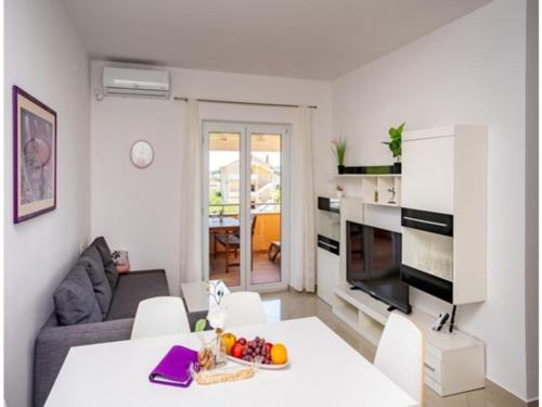 Apartments Foric - Two bedroom apartment 1