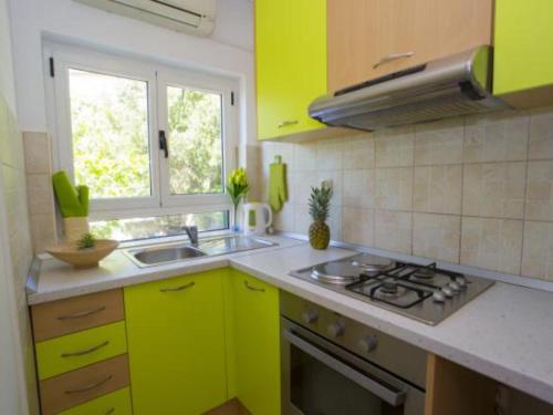 Two Bedroom Apartment With Terrace And Sea View A1