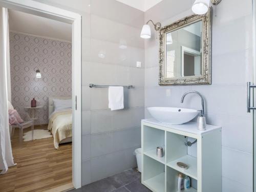 Superior One Bedroom Apartment with Sea View