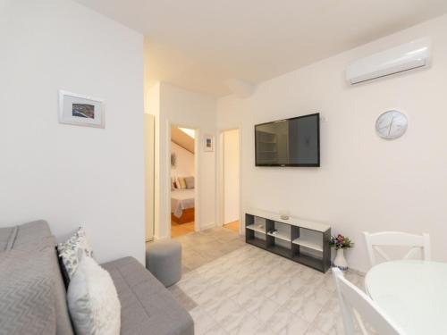Villa Supetar Garden - Standard Two Bedroom Apartment with Terrace