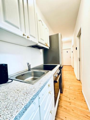 Budget Friendly Private Rooms with Garden