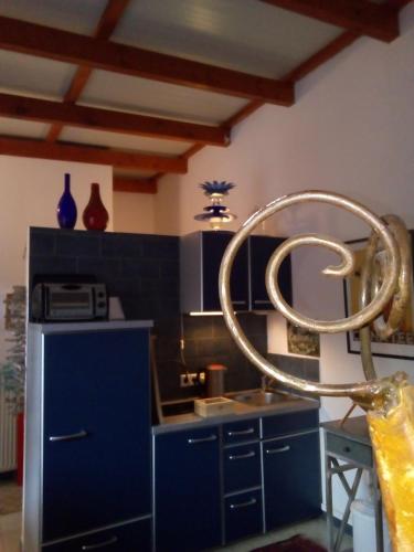 Una cocina o zona de cocina en Box58
