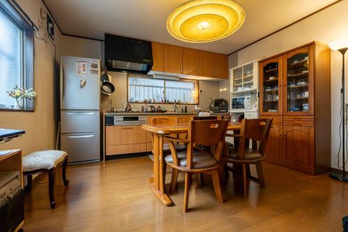 Machiya Retreat Osaka - Entire House near Osaka Station