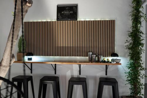 Athelio Boutique Entire Home, Private Courtyard, Outdoor Bar
