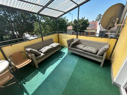 Große 4 Zimmer Wohnung