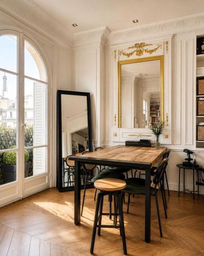 Elegant Haussmann style apartment with balcony Eiffel Tower view