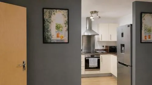 2BR City Centre Skyline Apt - Free secure parking photo 14