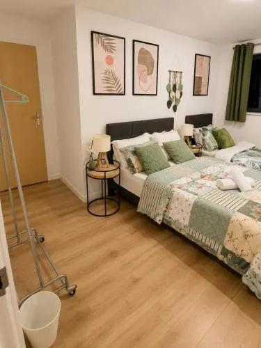 2BR City Centre Skyline Apt - Free secure parking photo 21