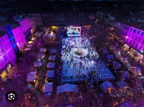t2 climatisé à 10 minutes à pied de la cité