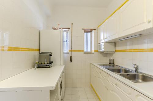 #401 Cozy & Central 1BR Apartment in Albufeira