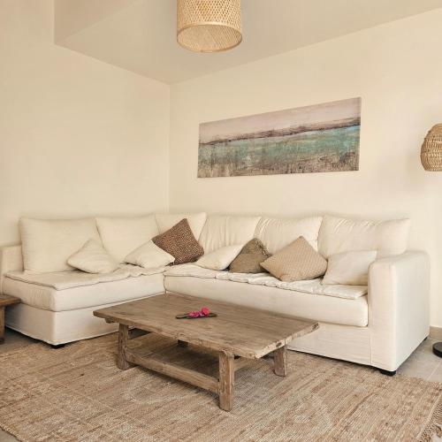 Stylish fishermans house on the beach ground floor