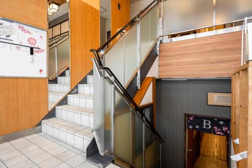 E JOY INN-West Shinjuku Branch
