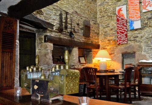 Restoran atau tempat lain untuk makan di Casa de Baixo