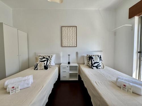 Faro Central 1 by Homing