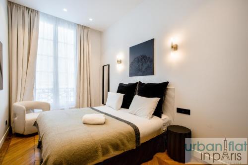 UrbanFlat 197 - Appartement Champs Elysees Saint Honore