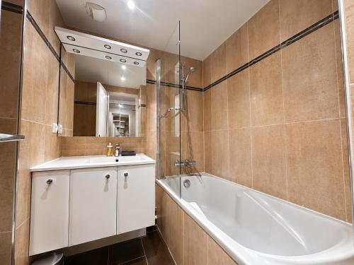 Quartier Latin Cozy 1 BR Apartment with Netflix