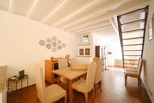 Borgo Pio by BuddyRent