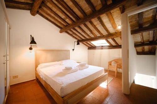 Borgo Pio by BuddyRent