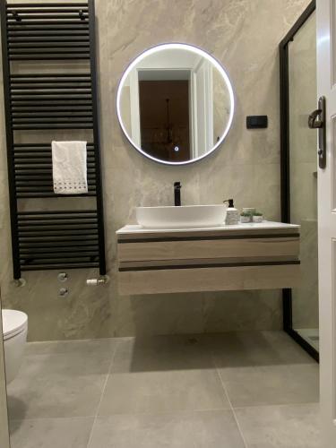 Royal Parkview Apartment
