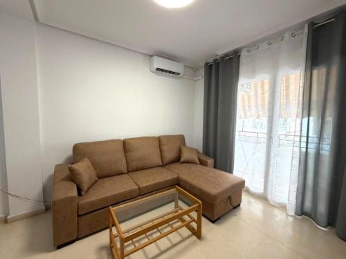 Blasco Ibañez apartment by Del Cura beach