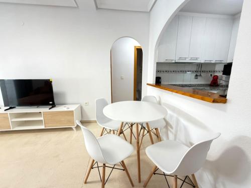 Blasco Ibañez apartment by Del Cura beach