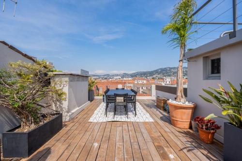 REF 905 - Cannes Center - Penthouse for rent