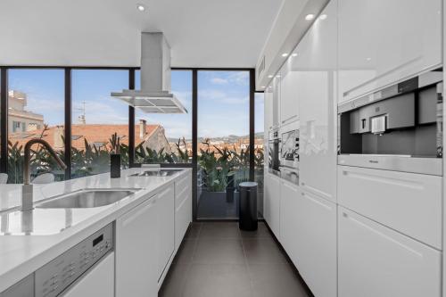 REF 905 - Cannes Center - Penthouse for rent