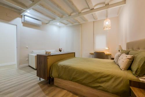 Apartamento de 2 habitaciones en el centro de la ciudad 1-2