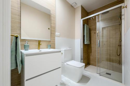 Apartamento de 2 habitaciones en el centro de la ciudad 1-2